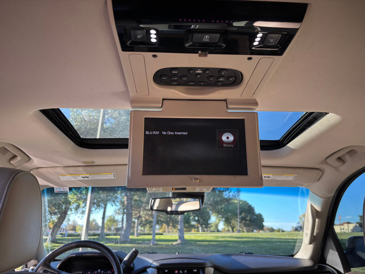 Vehicle thumbnail 8