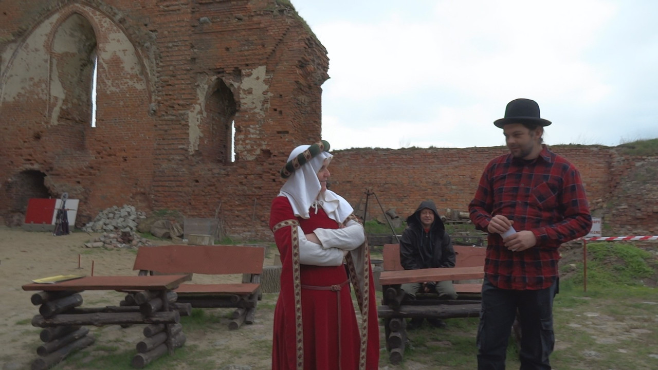 06.21 - Zamkowe atrakcje_000256