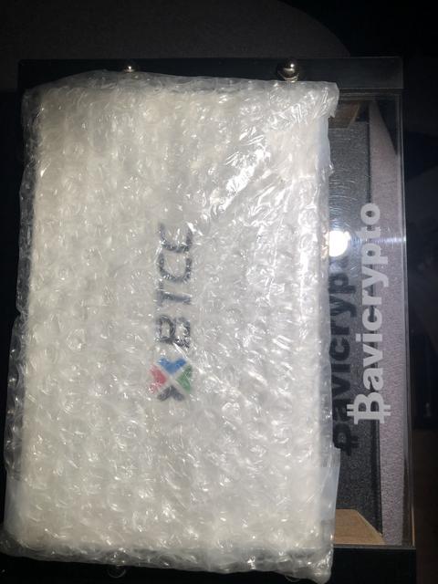 2C37CCDF-8EB4-4A4B-92E3-BDFCF8C6779E