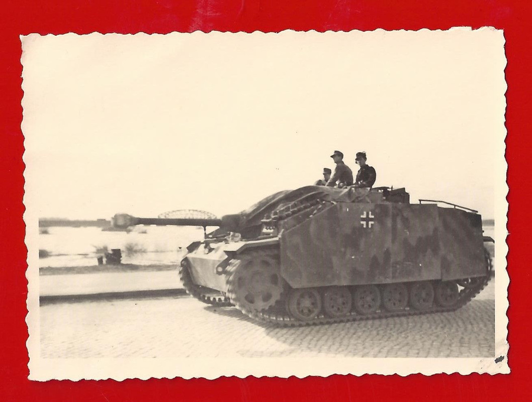 orig.Foto, XX - Sturmgeschütz III lang,Seitensch