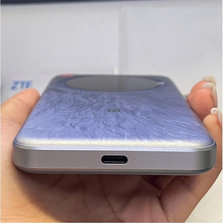 Giao diện sạc type-C tiện lợi của zte U30 pro