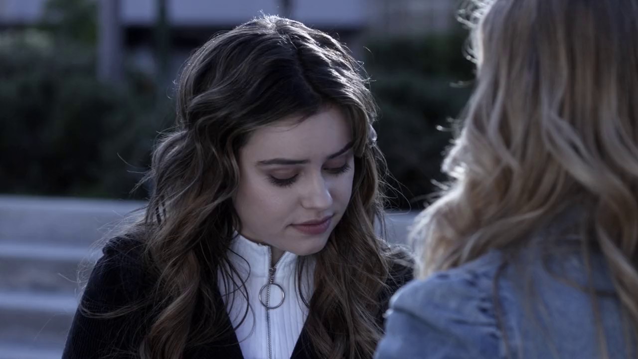 Dying-To-Be-A-Cheerleader-2020-WEBRip-English-720p-x264-AVC-AAC-2-0-mp4-0004
