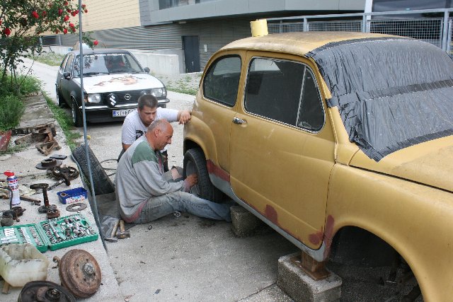 zastava 750 82 god. 012