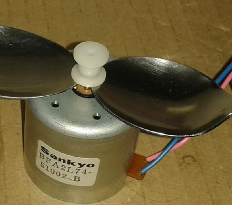 [Bild: Motorpulley-abziehen.jpg]