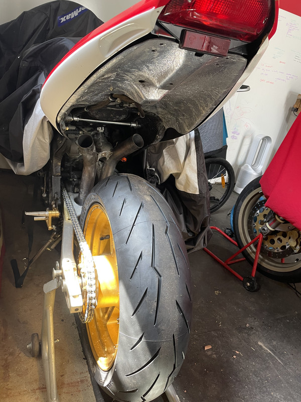 E347DAC3-0AF9-4197-A5F5-560460CDAE21