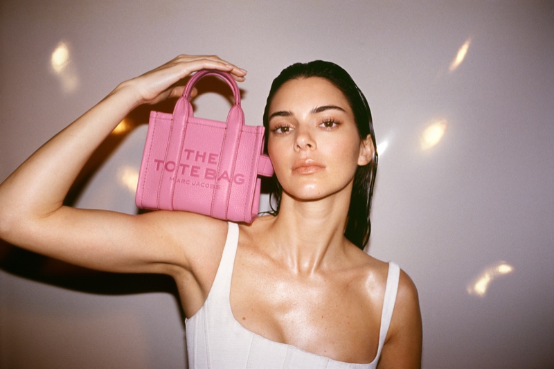 Irina Shayk e Kendall Jenner per Marc Jacobs SS23 Irina Shayk e Kendall Jenner per Marc Jacobs SS23