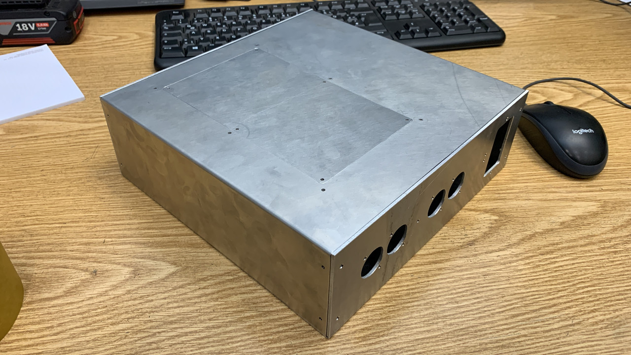 [Bild: 373-B2-A6-C-5-C5-C-4-A9-A-85-EF-A33-D0187-A408.jpg]