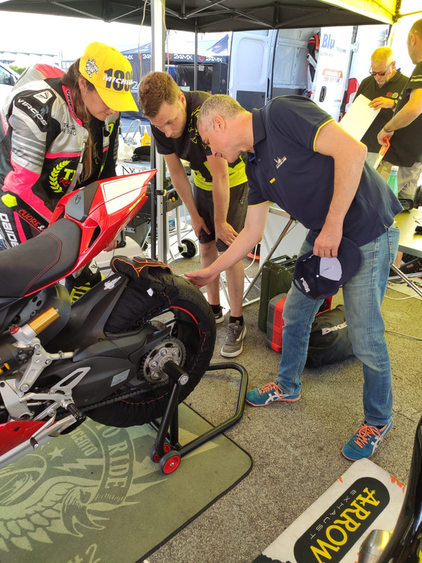 99D98F4E-60C5-419B-8417-B1EB9C1494F2