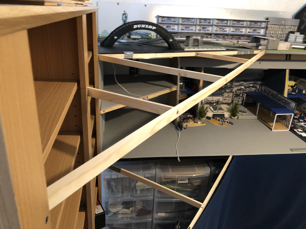 EDE54163-1C76-4FBA-9F11-2B5B54EDF660