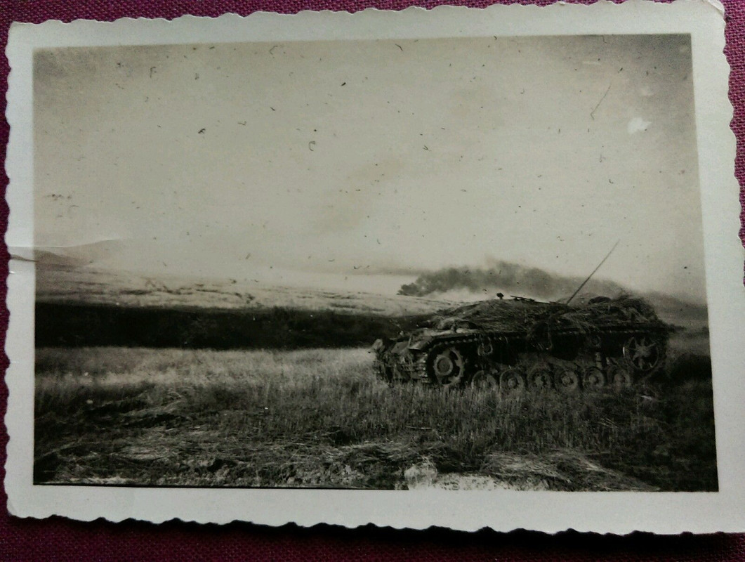 Foto 2WK Sturmgeschütz Kurzrohr Kampf OSTFRONT