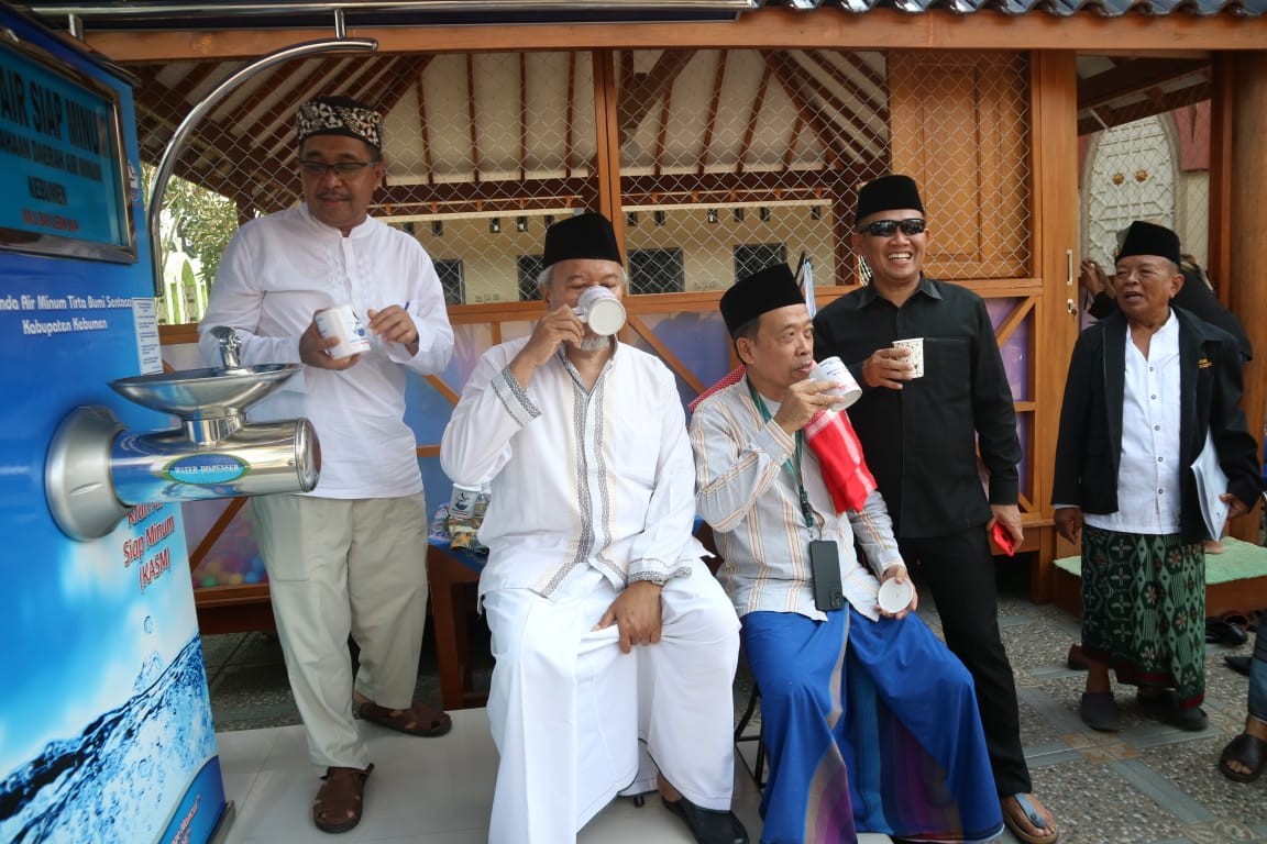 The launching of KASM facilities at Kauman Grand Mosque (Perumda Air Minum Kebumen, 2023)