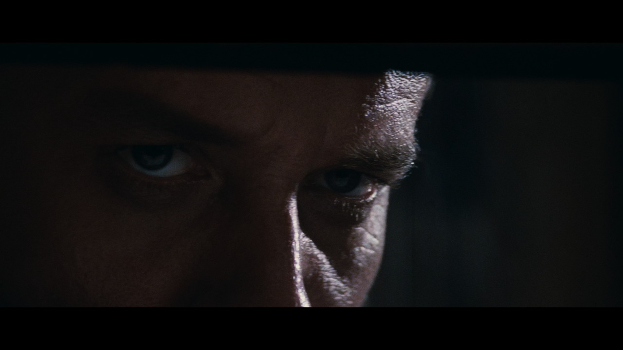 Rambo.III.1988.2160p.UHD.BDRemux.DTS-HD.MA.5.1.HDR.DoVi.Hybrid.P8.by.DVT.mkv_snapshot_00.27.03_[2022