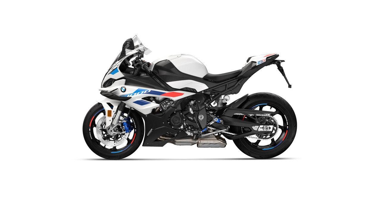 P90479712_highRes_the-new-bmw-s-1000-r