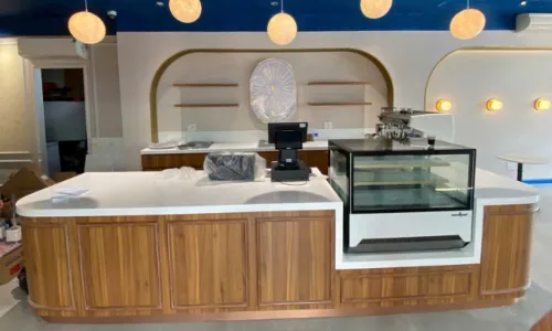 Quầy bar solid surface 03