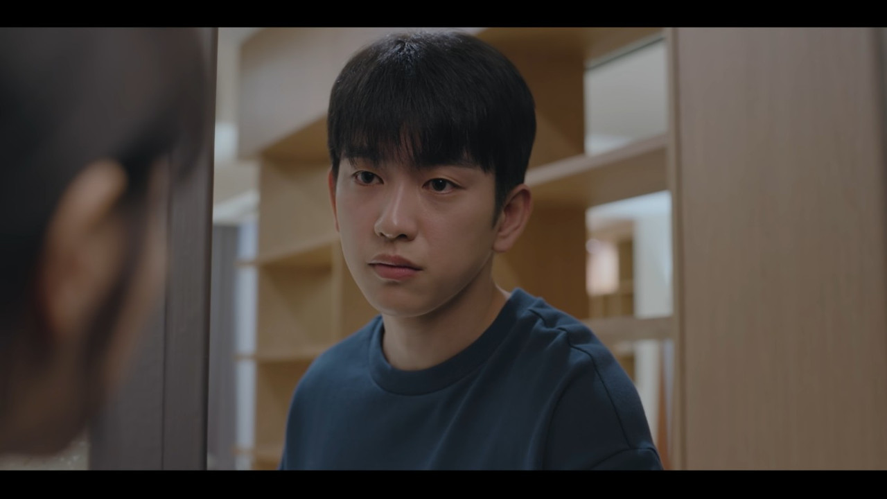 VS--Netflix-OurUnwrittenSeoulE4MyNemesis-9’33”