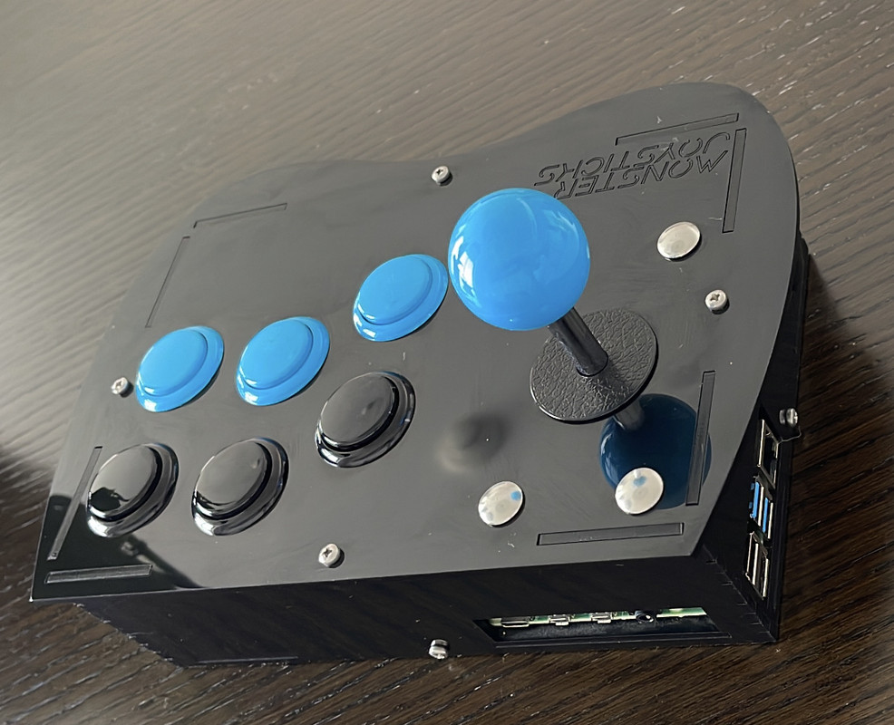 FB751C70-A6C3-4F8A-99C7-BC0845BC3C6D