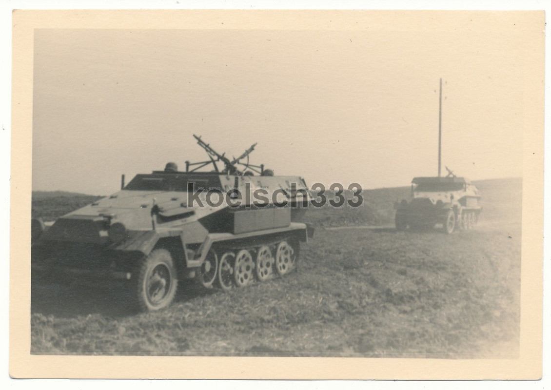 Foto_Sch_tzenpanzer_Sd_Kfz_251_Panzer_Halbkett (2)