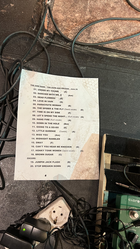 6987742E-E65A-4637-B6BC-A851451EF743_1_201_a