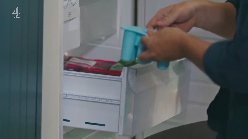 [Image: p9ducl0uo9x6.jpg]