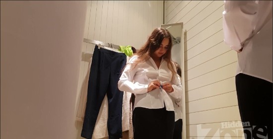 [Image: Voyeur31045152649.jpg]