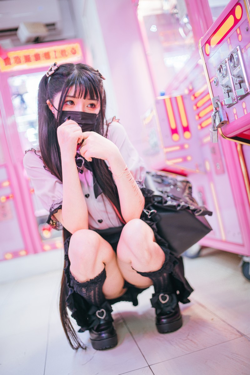落落Raku Night Lily 神待少女主题写真 88P+1V插图3