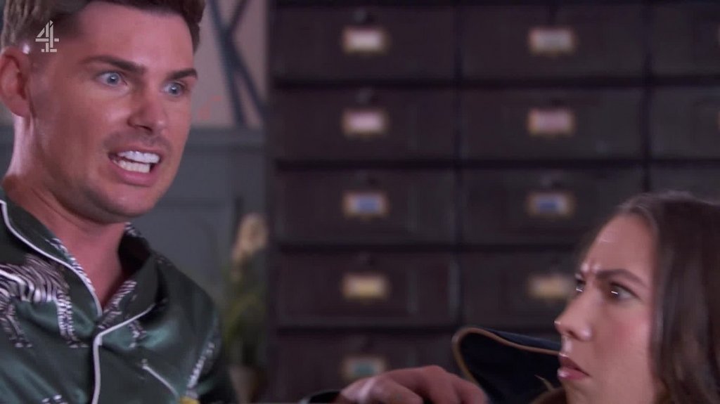 [Image: 075ivolu0vgc.jpg]