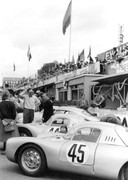 24 HEURES DU MANS YEAR BY YEAR PART ONE 1923-1969 - Page 31 53lm45-Porsche-550-Coup-Richard-von-Frankenberg-Paul-Frere-9