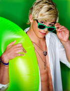 Ross-Lynch-superficial-guys-124