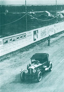 24 HEURES DU MANS YEAR BY YEAR PART ONE 1923-1969 - Page 7 27lm01-Bentley3-L-FCl-ment-LCallingham-2