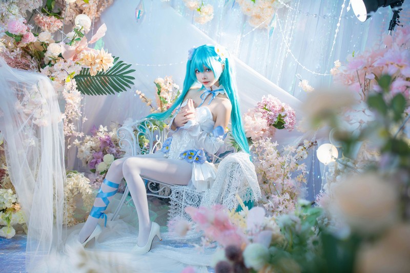 艾西Aiwest 初音未来粉蝶花Cosplay写真图集 Miku高清美图 44P (159.9M)插图3