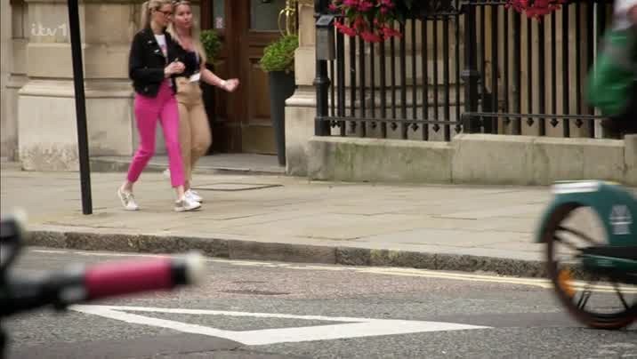 [Image: grezw22p0t0a.jpg]