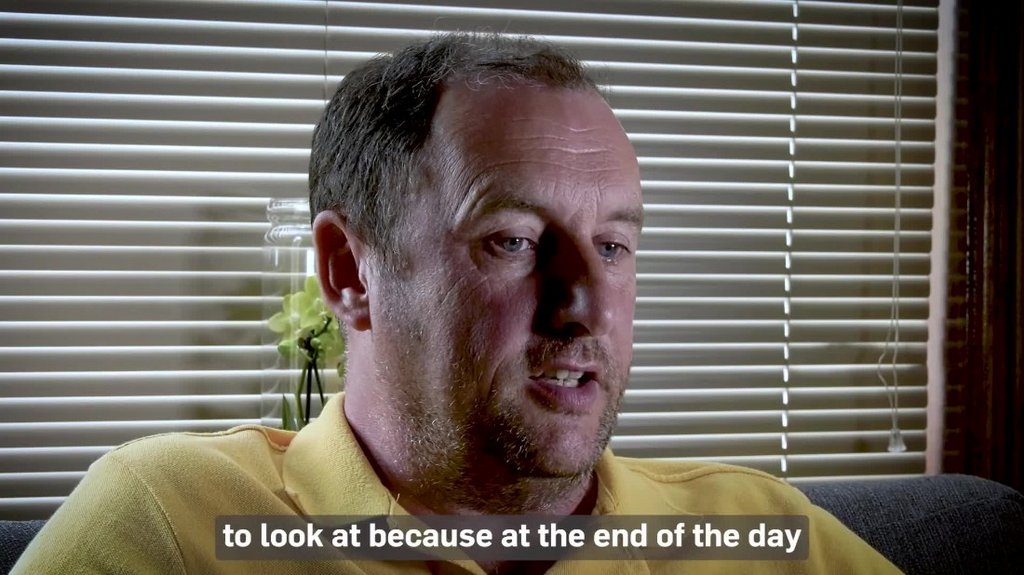 [Image: d2q9d37detvz.jpg]