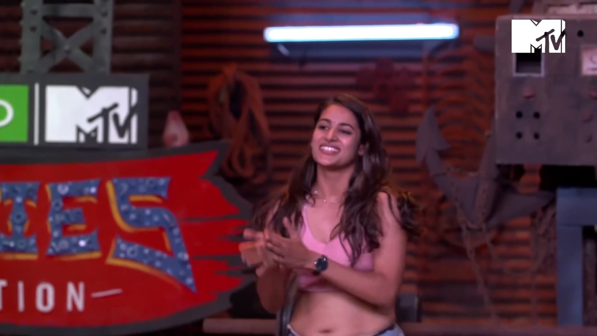 Mtv roadies hot cute sexy girl navel and boobs mkv snapshot 04 01 699 —  Postimages