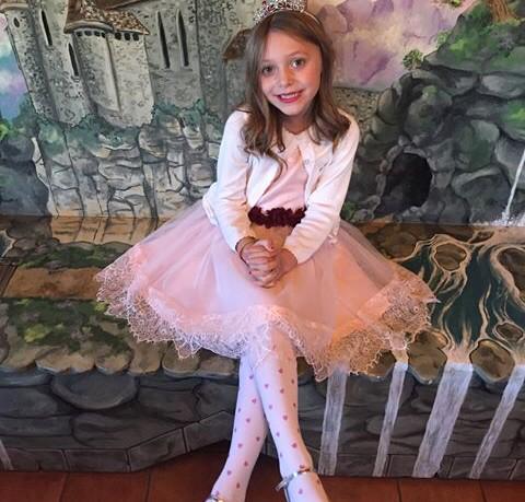 F8327166-E257-45AB-B204-F6B1E1CAFDE0