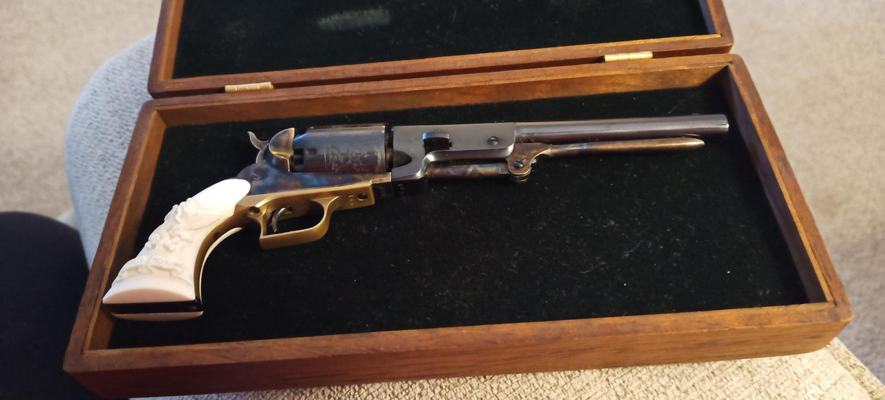 Colt Walker002