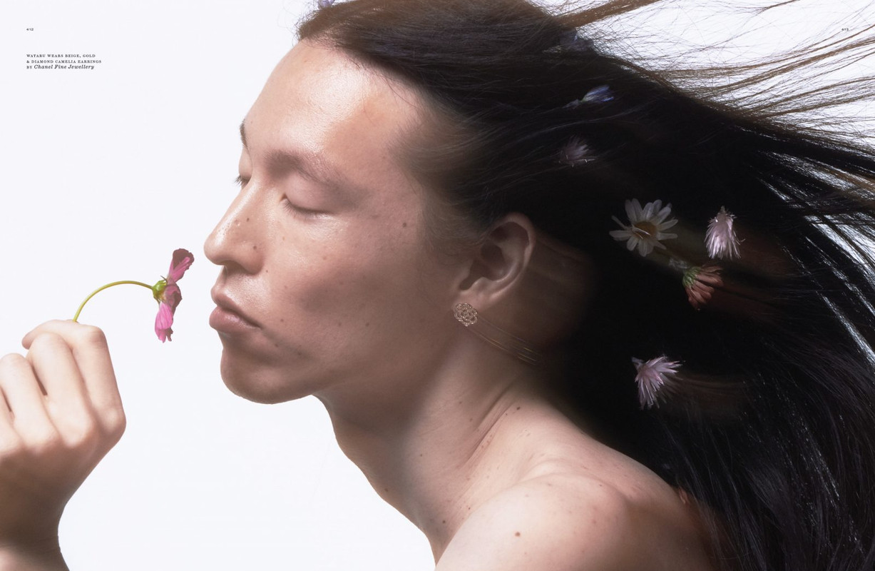 POP_42_CHARLOTTE_WALES_TOKYO_368-425_V2-23CMS_200310_171500