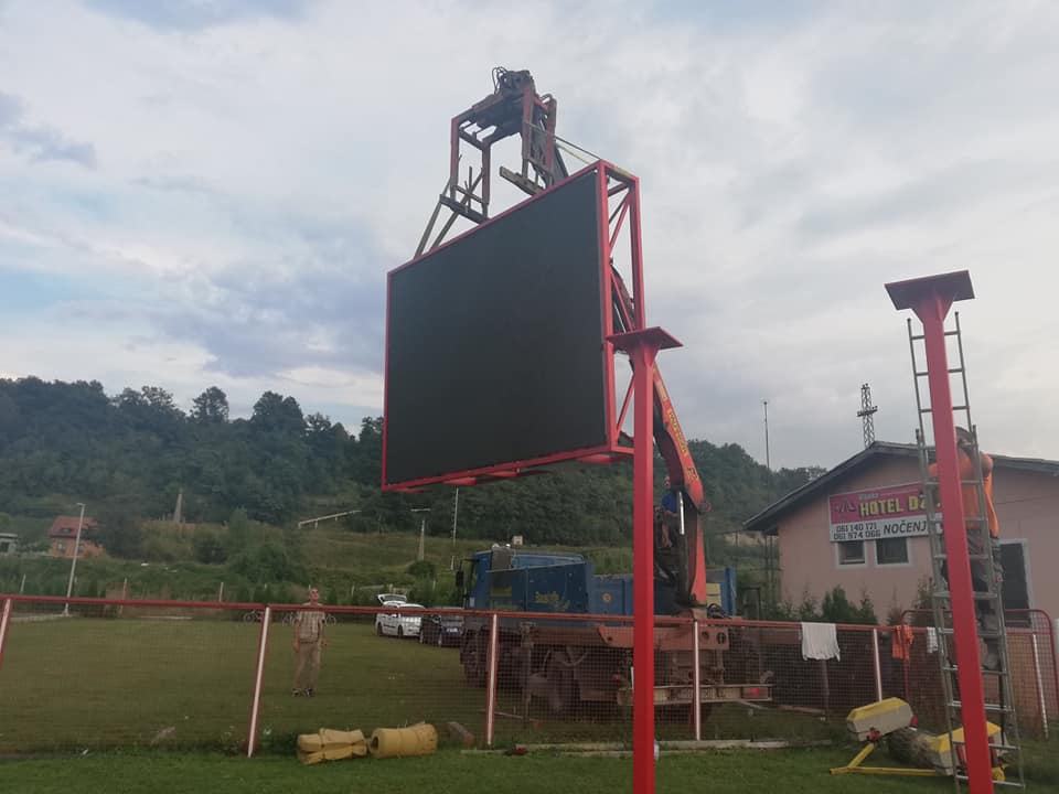 39808033_2113559448716809_39580571763998720_n