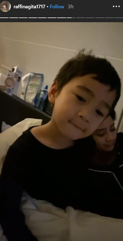 Raffi Ahmad, Nagita Slavina, dan Rafathar Malik Ahmad mengalami jet lag