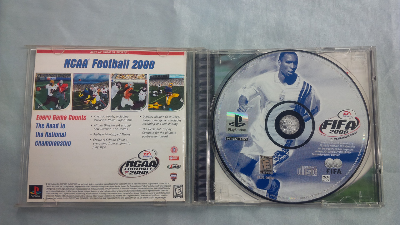 FIFA 2000 - 02 (CD front view 1) 104419
