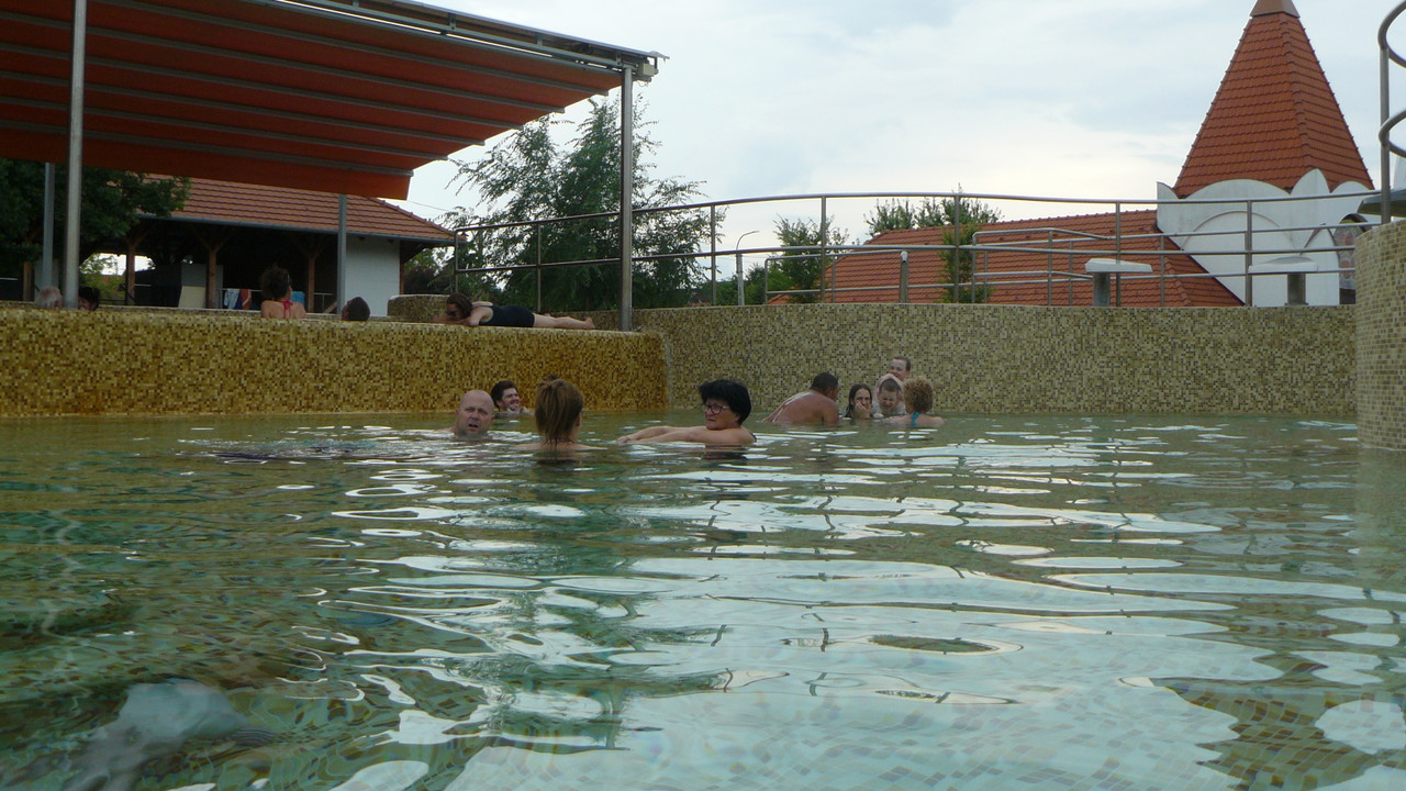 [Obrazek: 1fb1aeb8d2f13035.jpg]