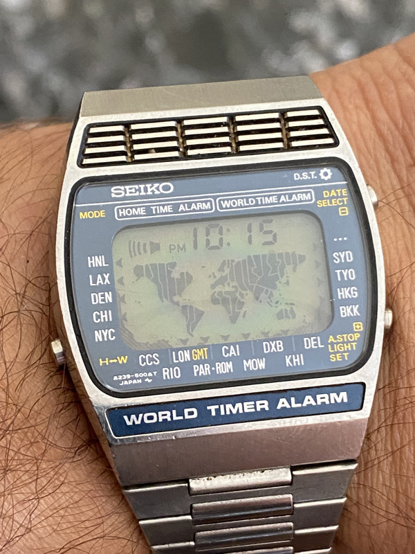 A911ADD5-C715-4C3F-A318-4083B85E0E2D