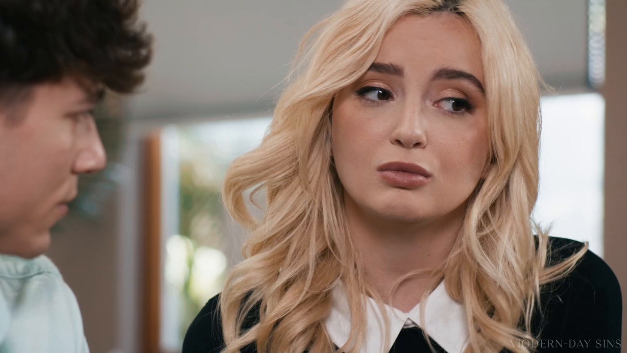 Lexi Lore - Lexi Lore Backdoor To Sin - MODERNDAYSINS.mp4.0001