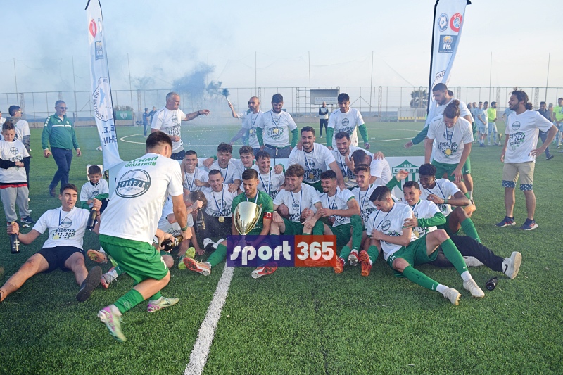 , &Tau;&omicron; &phi;&omega;&tau;&omicron;&rho;&epsilon;&pi;&omicron;&rho;&tau;ά&zeta; &tau;&omicron;&upsilon; &tau;&epsilon;&lambda;&iota;&kappa;&omicron;ύ &Epsilon;&rho;ά&nu;&eta;-&Pi;&alpha;&nu;&theta;&omicron;&upsilon;&rho;&iota;&alpha;&kappa;ό&sigmaf; (&phi;&omega;&tau;&omicron;)