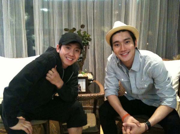 Photo of Choi SiWon  & his friend 