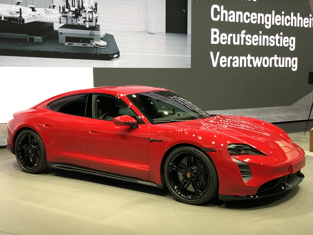 B4BBF5BA-14E7-4578-8A8F-D76EDF86F0E5