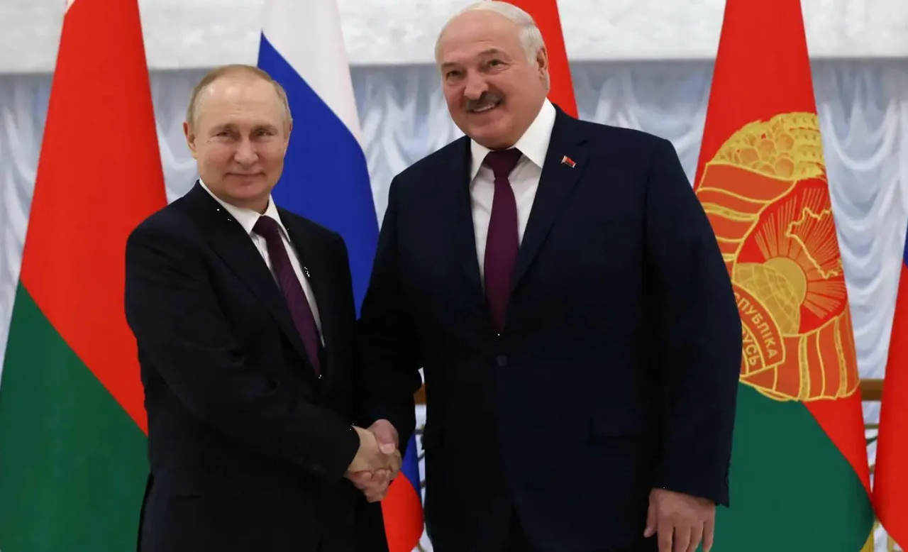 Putin se reúne con Lukashenko tras ataque con drones a Kiev