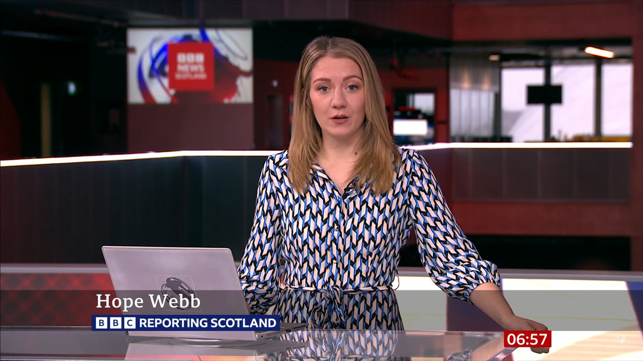 03.20 - 06.00.00 - Breakfast. The BBC's Breakfast programme features ....ts_snapshot_07.56.769