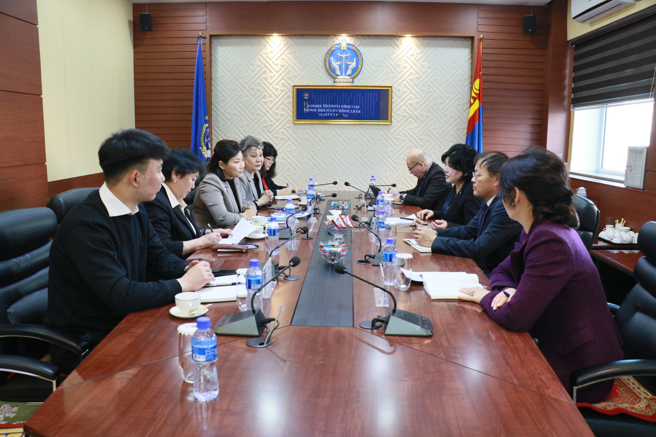 Шүүхийн байгууллагад жендэрийн мэдрэмжтэй бодлого, орчныг бүрдүүлэх чиглэлээр хамтран ажиллана