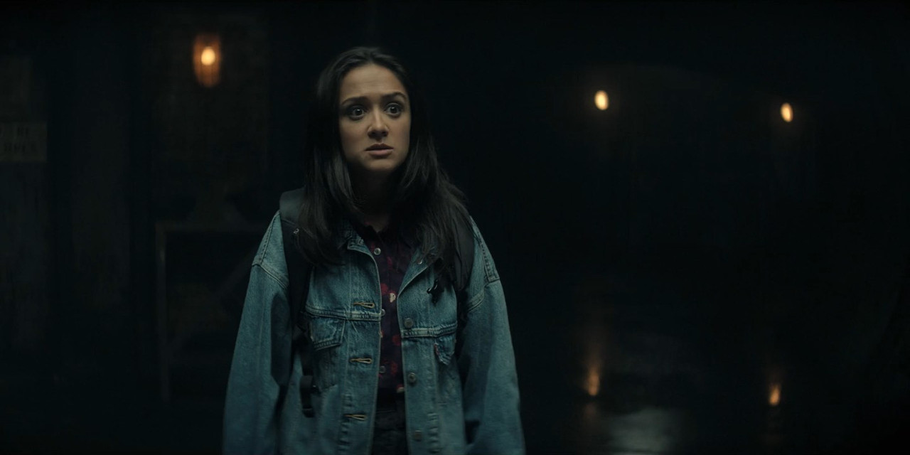 You (2023) Season 4 [Hindi + English] WebRip 480p 720p ESub - Complete Screenshot