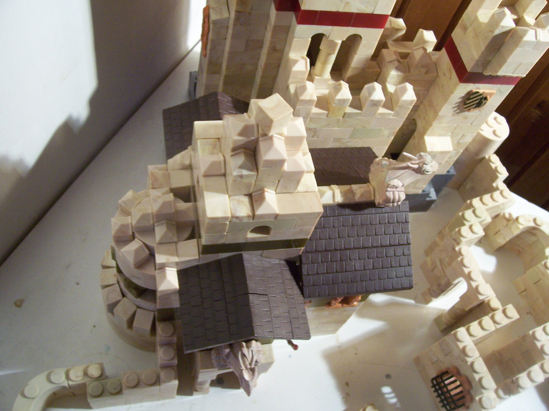 Alcazar e iglesia (4)